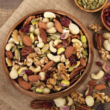 frutos secos de todo tipo con todas las vitaminas